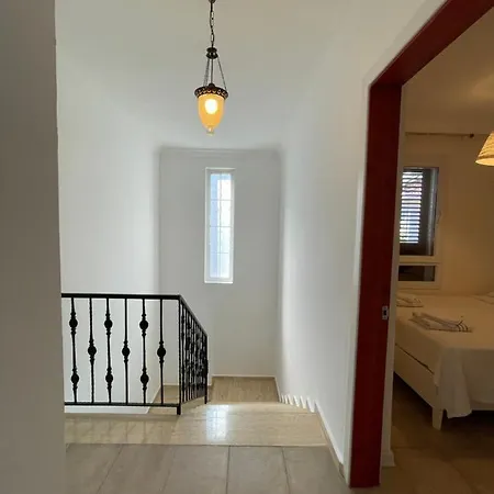 Villa Hera 1 By Villa Safiya