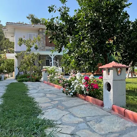 Villa Hera 1 By Villa Safiya
